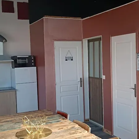 à L'usine Loft Industriel Atypique * Saint-Quentin-Lamotte-Croix-au-Bailly