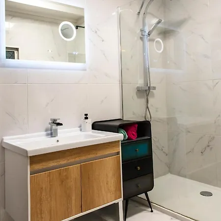 à L'usine Loft Industriel Atypique *