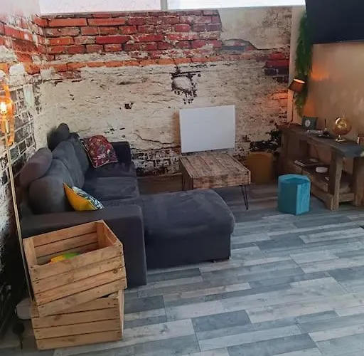 Hébergement de vacances à L'usine Loft Industriel Atypique Saint-Quentin-Lamotte-Croix-au-Bailly